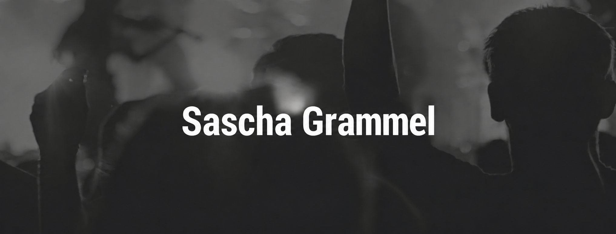 Sascha Grammel auf dem Standard-Hintergrund